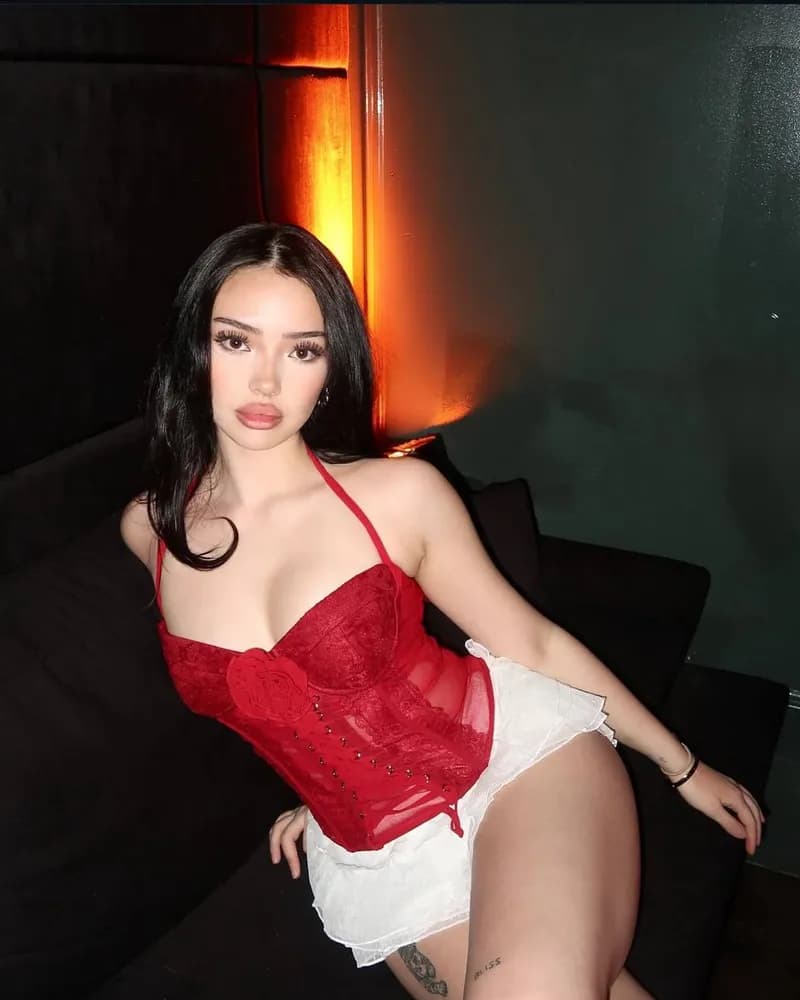 Hande | Bakirkoy VIP Escort | ISTANBUL ESCORT